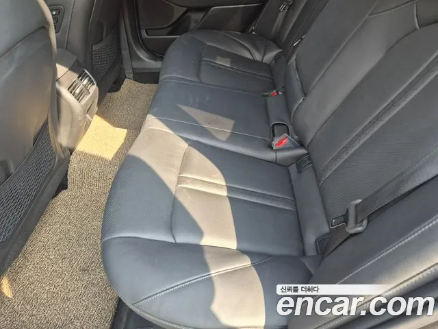 Hyundai Sonata — интерьер