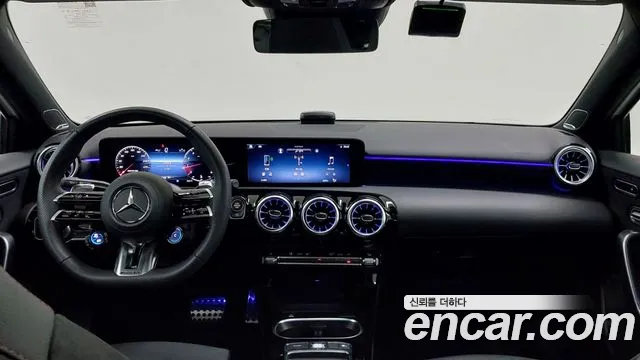 Mercedes-Benz A-класс — интерьер