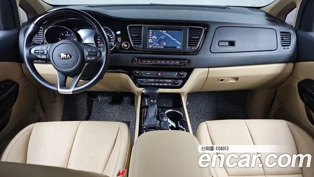Kia Carnival — интерьер