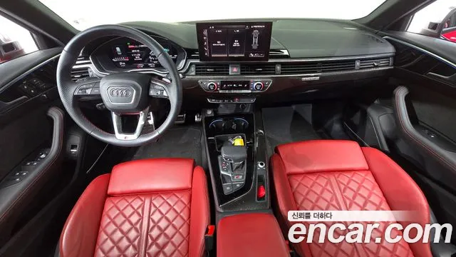 Audi S4 — интерьер