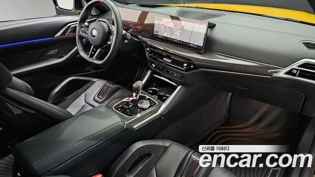 BMW M4 — интерьер