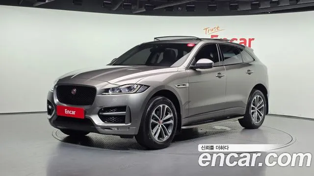 Jaguar F-Pace