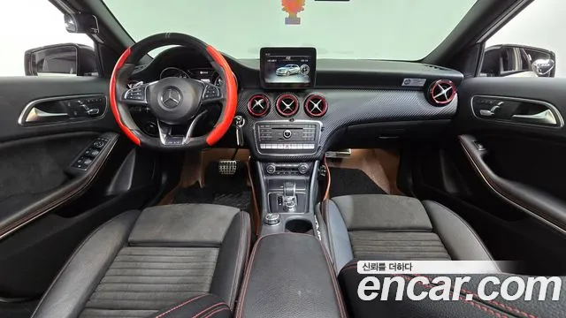 Mercedes-Benz A-класс — интерьер
