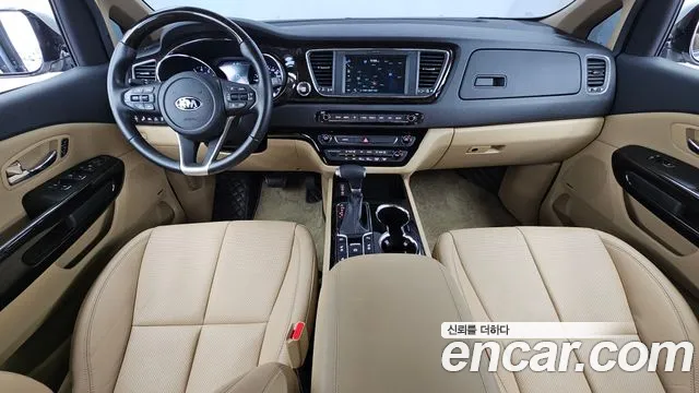 Kia Carnival — интерьер