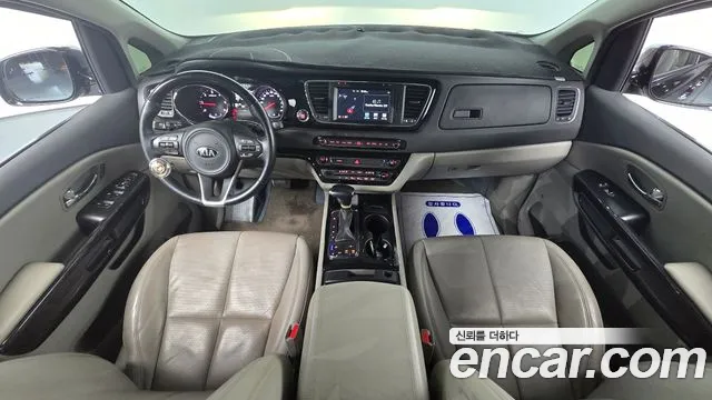 Kia Carnival — интерьер