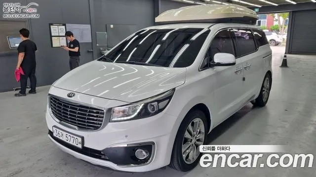 Kia Carnival — экстерьер