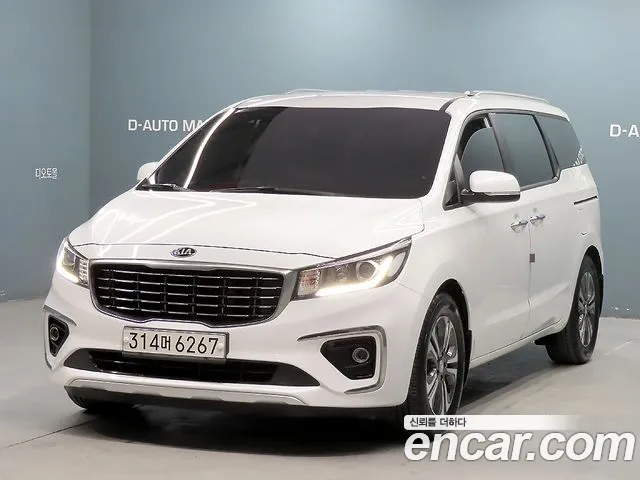 Kia Carnival — экстерьер