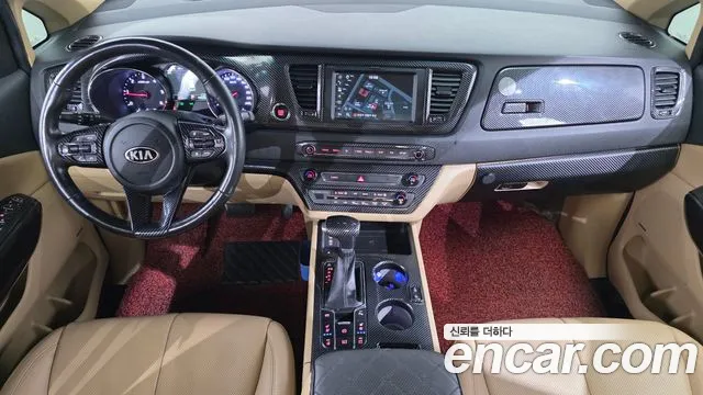Kia Carnival — интерьер