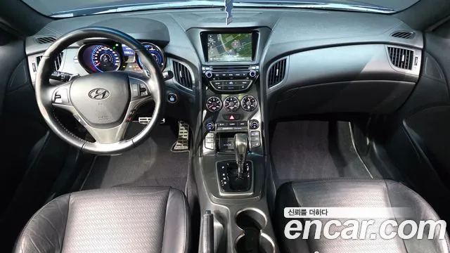Hyundai Genesis — интерьер