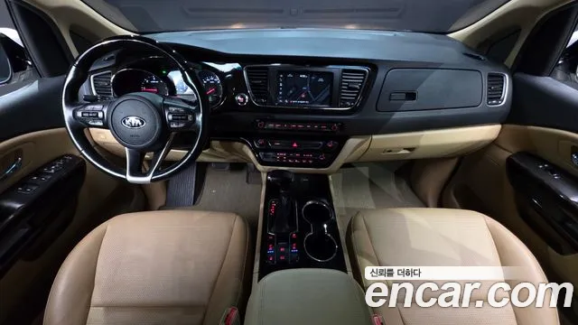 Kia Carnival — интерьер