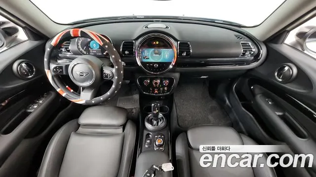 MINI Clubman — интерьер