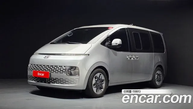 Hyundai Staria