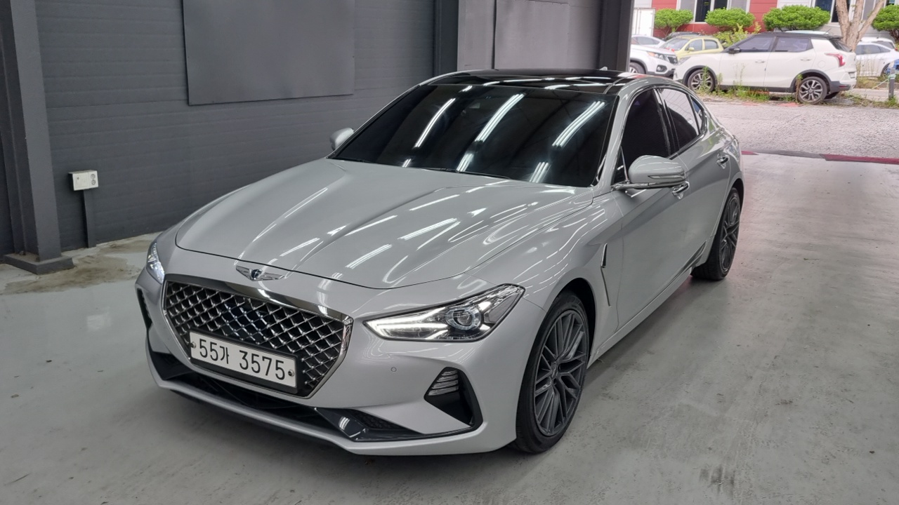 Genesis G70