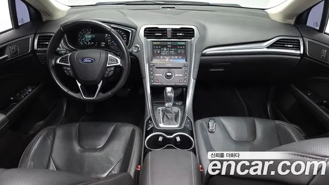 Ford Mondeo — интерьер