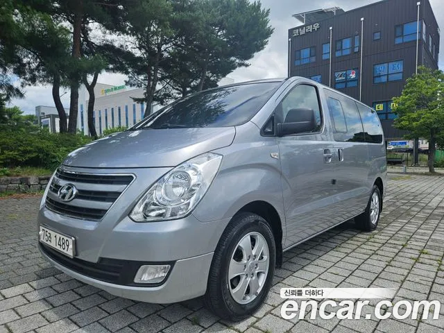 Hyundai Starex