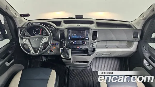 Hyundai Solati — интерьер