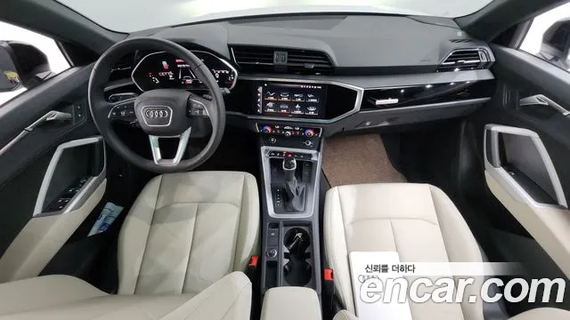 Audi Q3 — интерьер