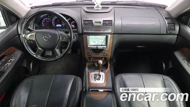 KG Mobility Rexton — интерьер