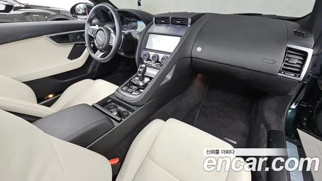 Jaguar F-Type — интерьер