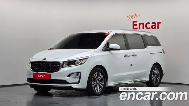 Kia Carnival — экстерьер