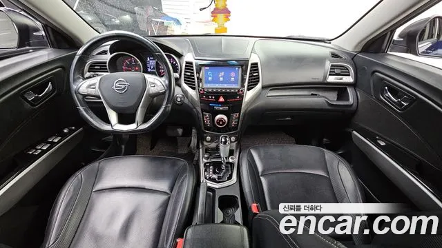 KG Mobility Tivoli — интерьер