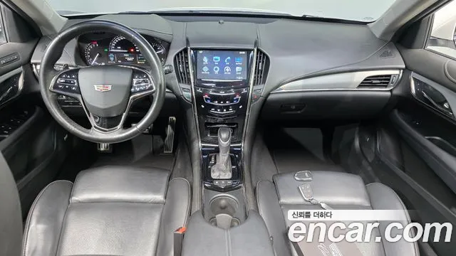 Cadillac ATS — интерьер