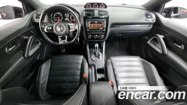 Volkswagen Scirocco — интерьер