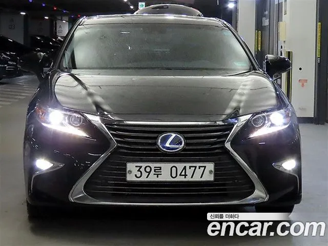 Lexus ES