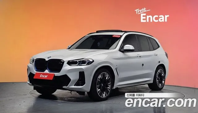 BMW iX3