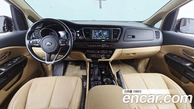 Kia Carnival — интерьер