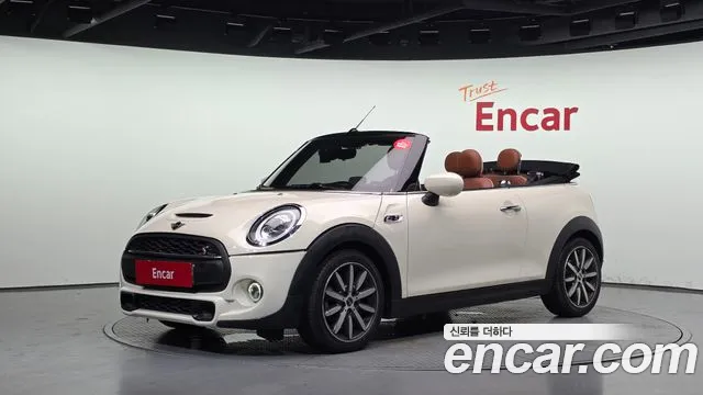 MINI Cooper Convertible