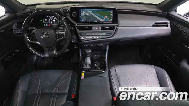 Lexus ES — интерьер