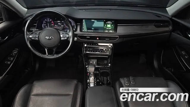 Kia K7 — интерьер