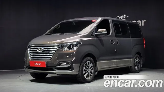 Hyundai Starex
