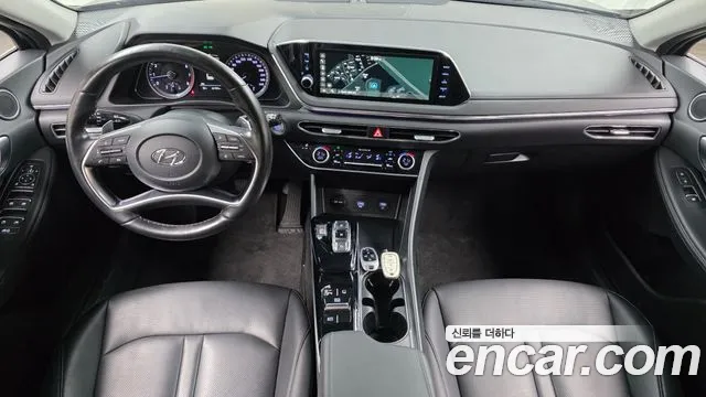 Hyundai Sonata — интерьер