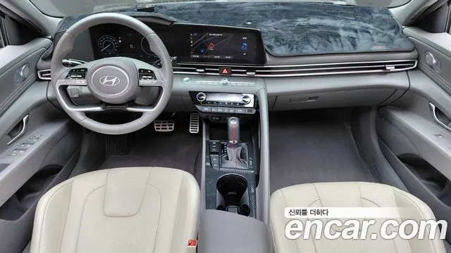 Hyundai Elantra — интерьер