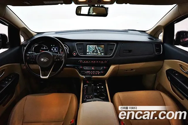 Kia Carnival — интерьер