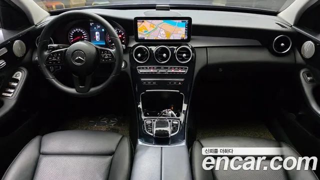 Mercedes-Benz C-класс — интерьер