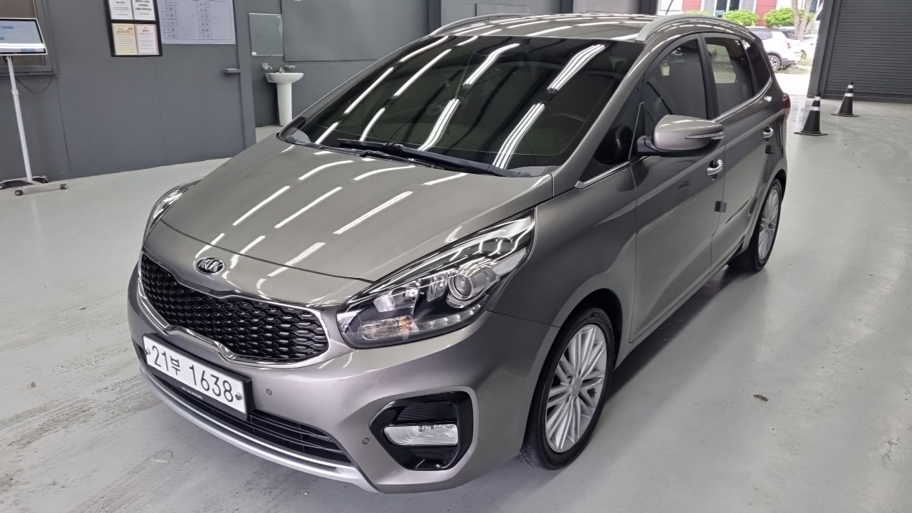 Kia Carens