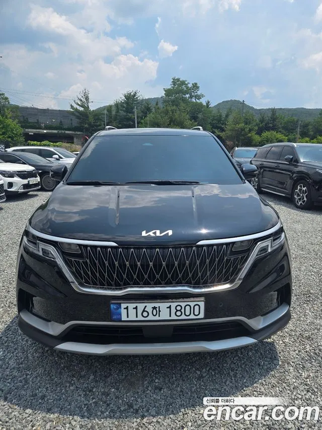 Kia Carnival — экстерьер