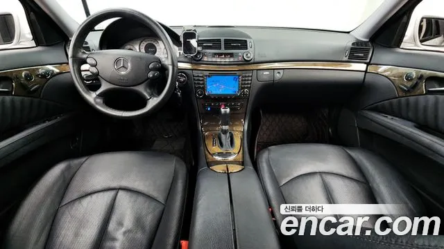 Mercedes-Benz E-класс — интерьер