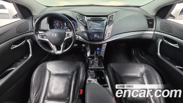 Hyundai i40 — интерьер