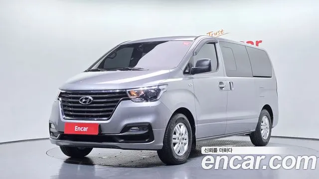 Hyundai Starex