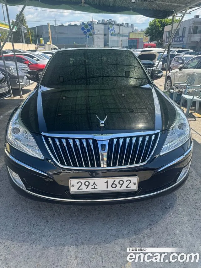 Hyundai Equus