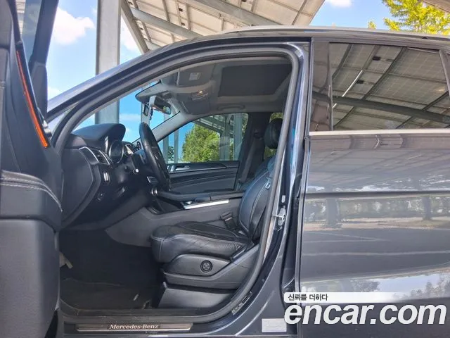 Mercedes-Benz M-класс — интерьер