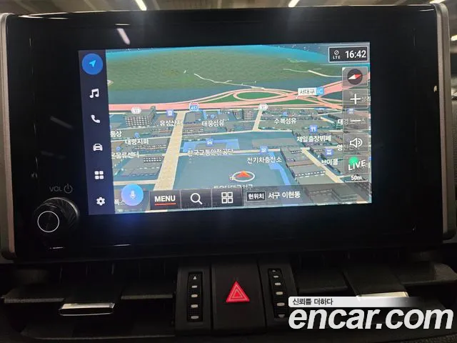 Toyota RAV4 — интерьер