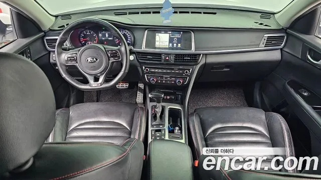 Kia K5 — интерьер