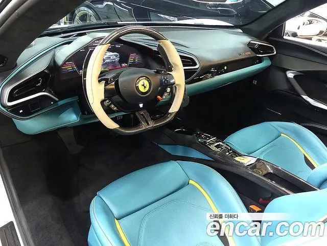 Ferrari 296 — интерьер