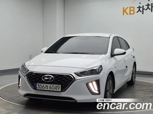 Hyundai Ioniq