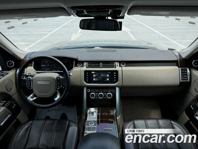 Land Rover Range Rover — интерьер